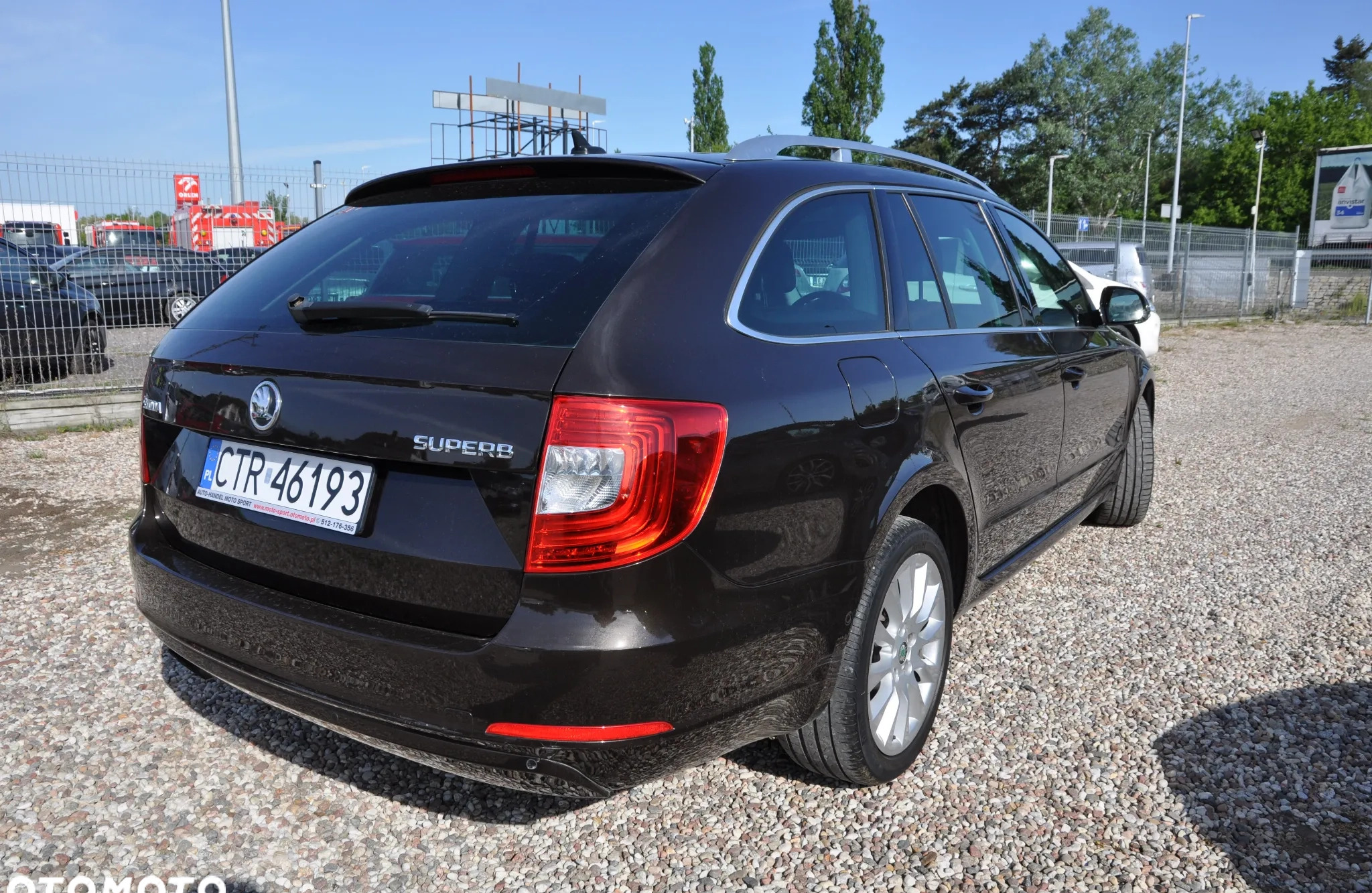 Skoda Superb cena 38900 przebieg: 190000, rok produkcji 2013 z Toruń małe 211